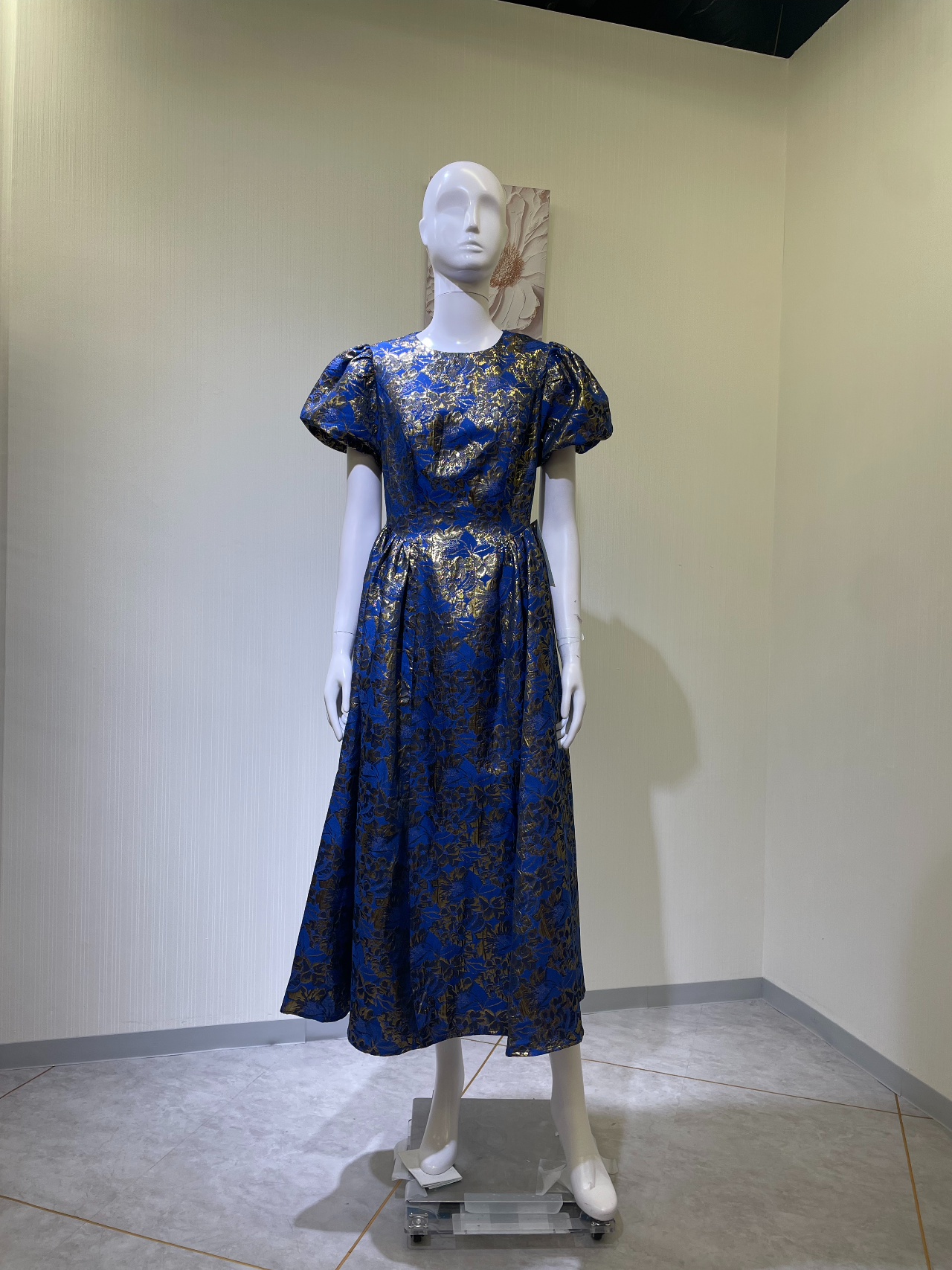 【レンタルドレス 4814】ゴールド花柄刺繍パフスリーブフレアロングドレス ブルー【sister jane】